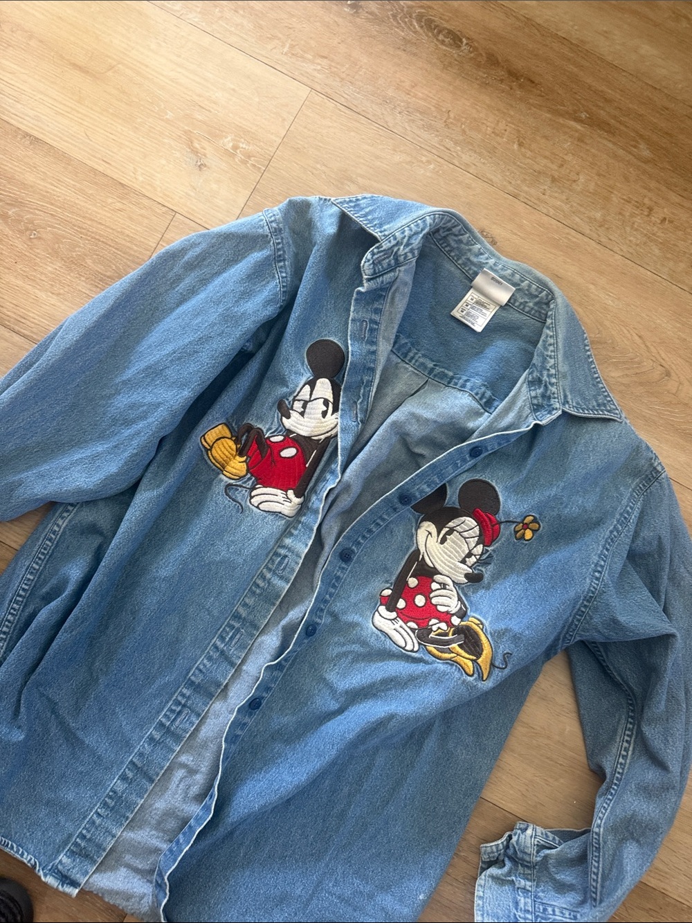 Vintage Disney store button down - Picture 2 of 3